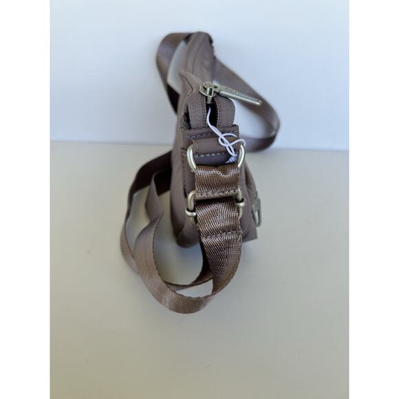 Gymshark Premium Lifestyle Shoulder Bag Purse Washed Mauve NWT Athleisure - Picture 6 of 10